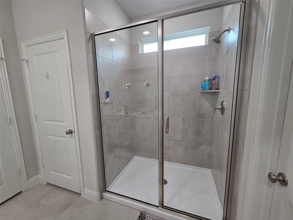 2918 Woodland Ct - image 11