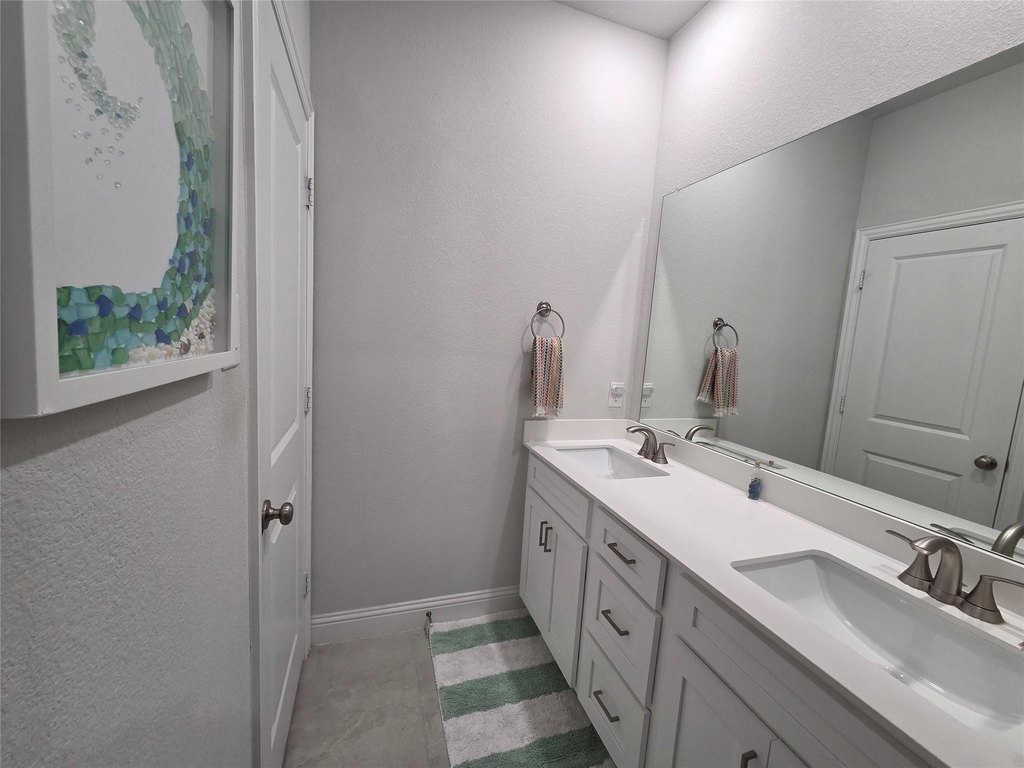 2918 Woodland Ct - image 24