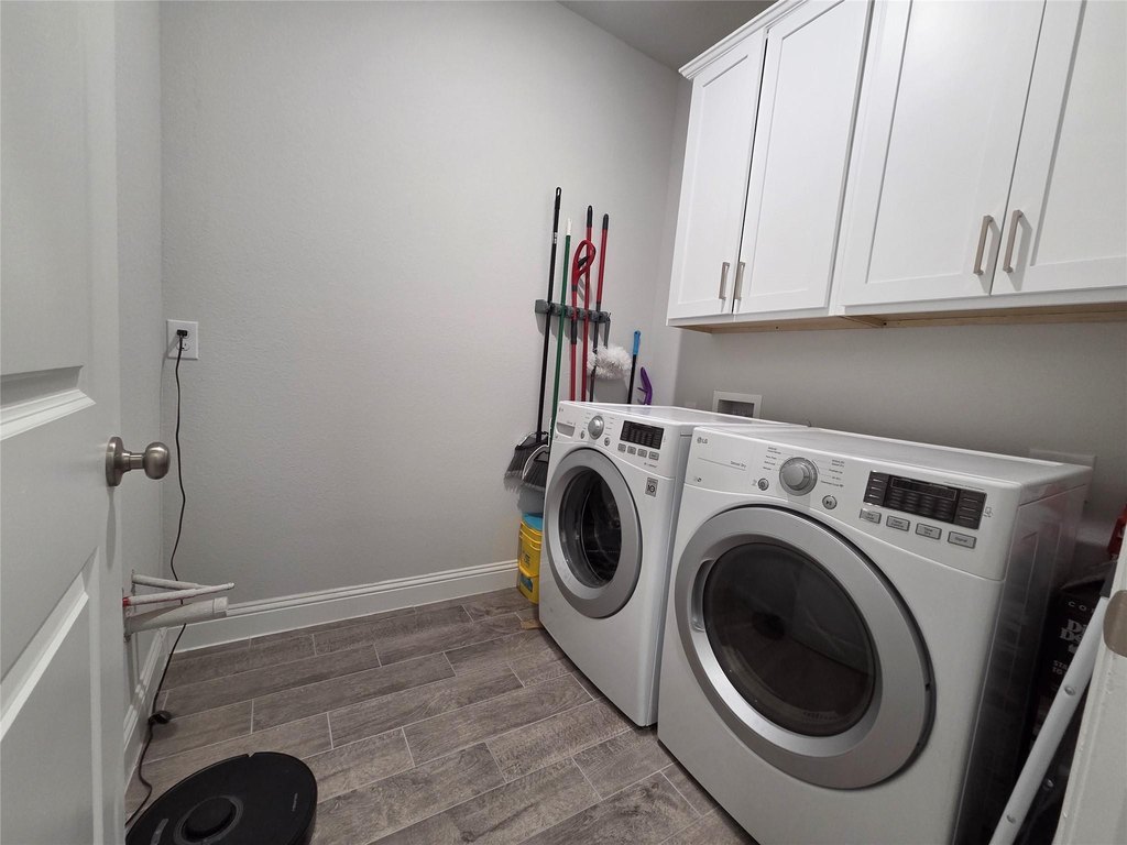 2918 Woodland Ct - image 34