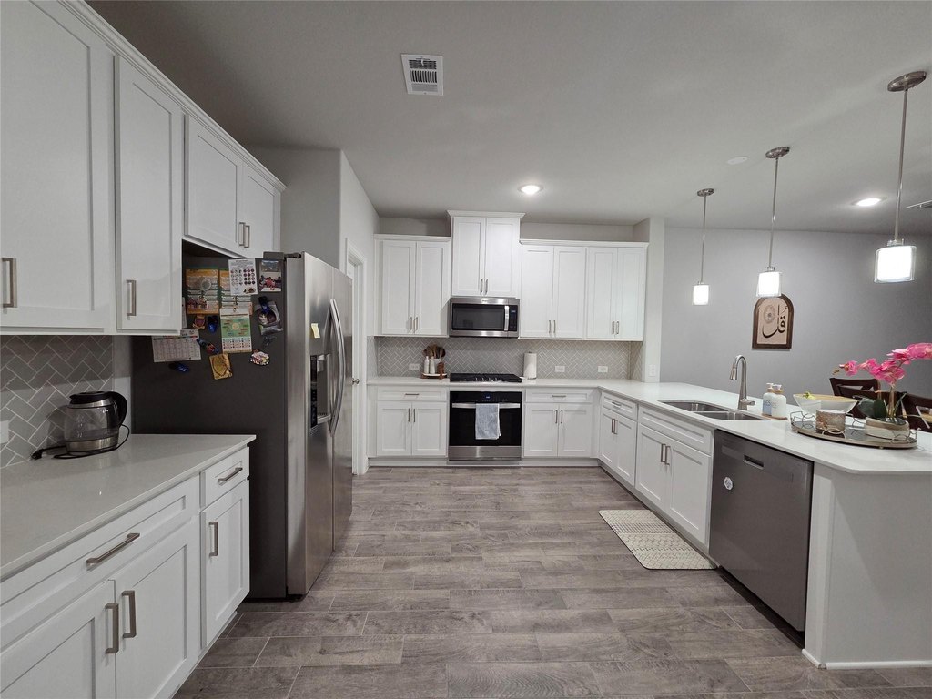 2918 Woodland Ct - image 4