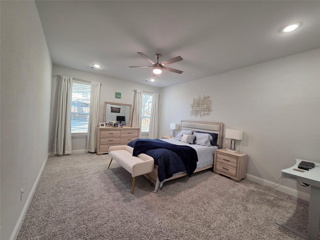 2918 Woodland Ct - image 9