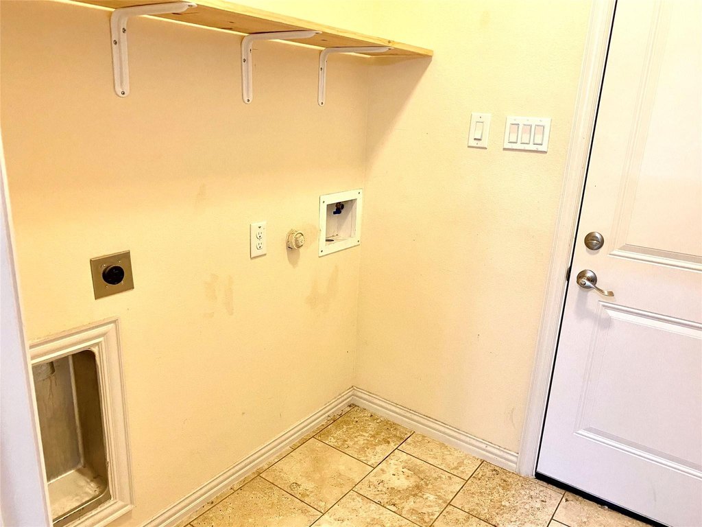 621 Fleming St - image 26