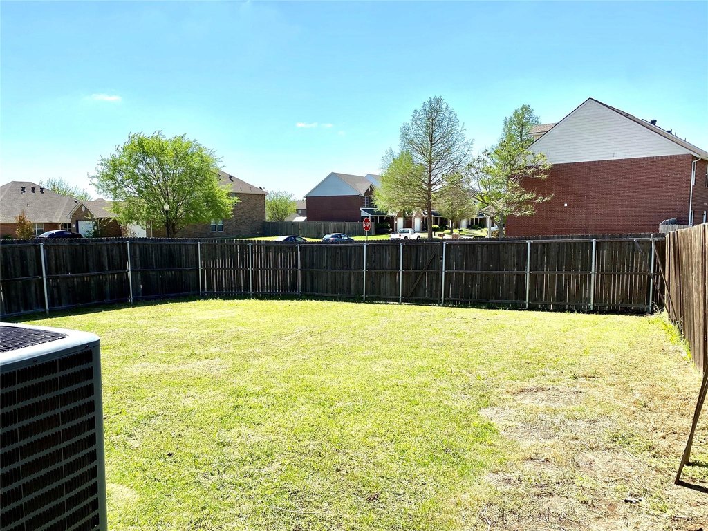 621 Fleming St - image 27