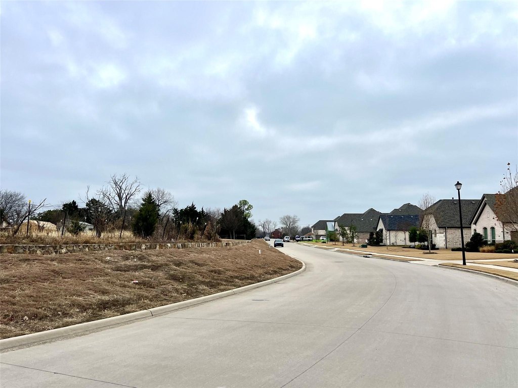 6913 Ermine Cir - image 5