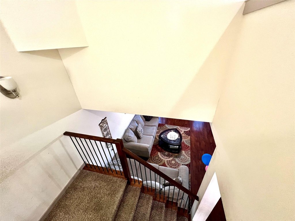 12607 Bay Ave - image 11