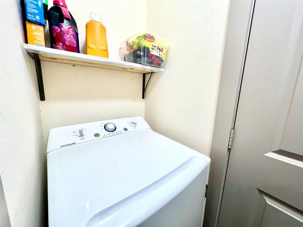 12607 Bay Ave - image 22